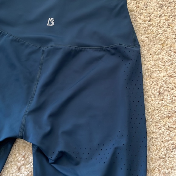 Small buffbunny vibe laser cut legging. Teal me more - Picture 4 of 6